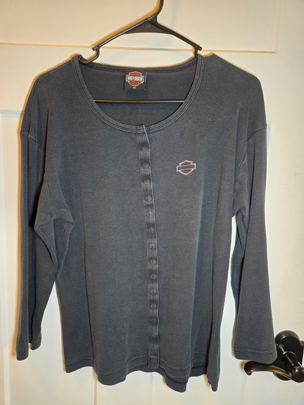 Harley-Davidson Women's Long-Sleeve Scoop Neck Top in Charcoal